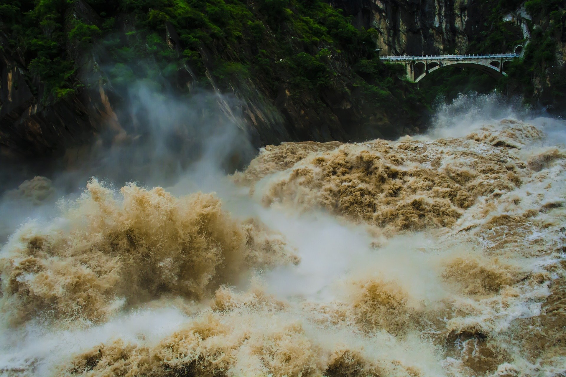 the-yangtze-river-tiger-leaping-gorge