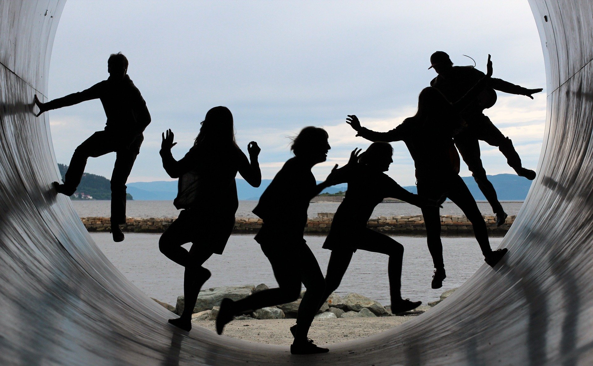 friendship-fun-backlighting