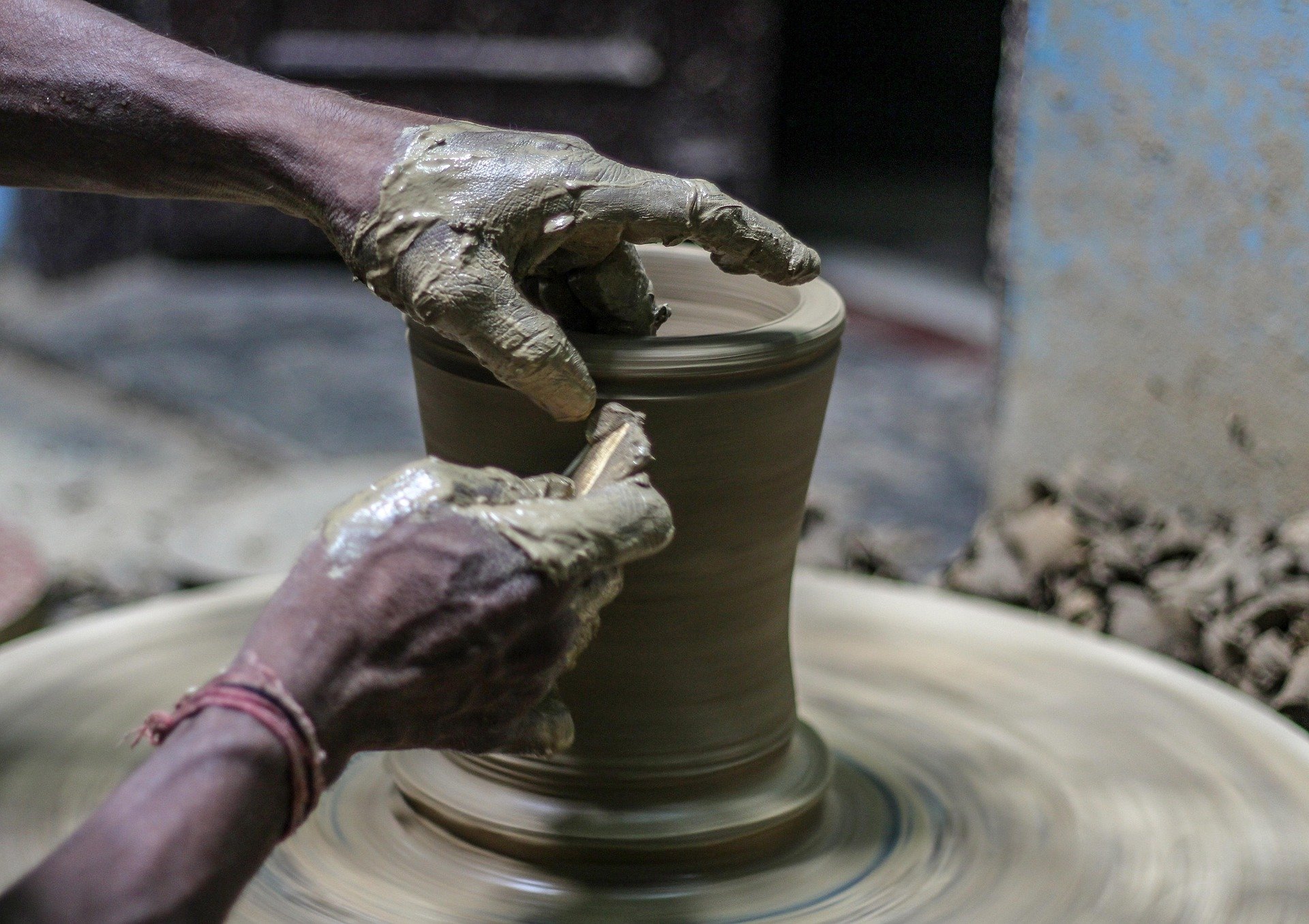 pottery-mud-clay-craft-pot-potter