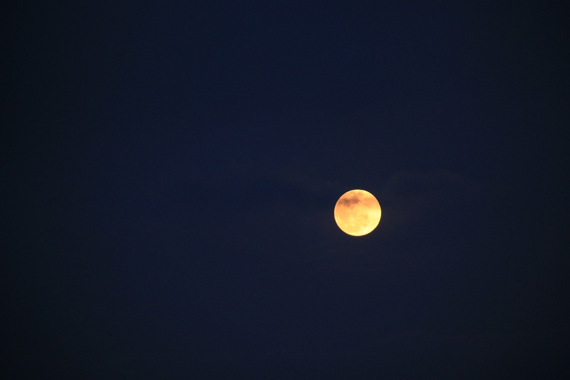 moon-night-simplicity
