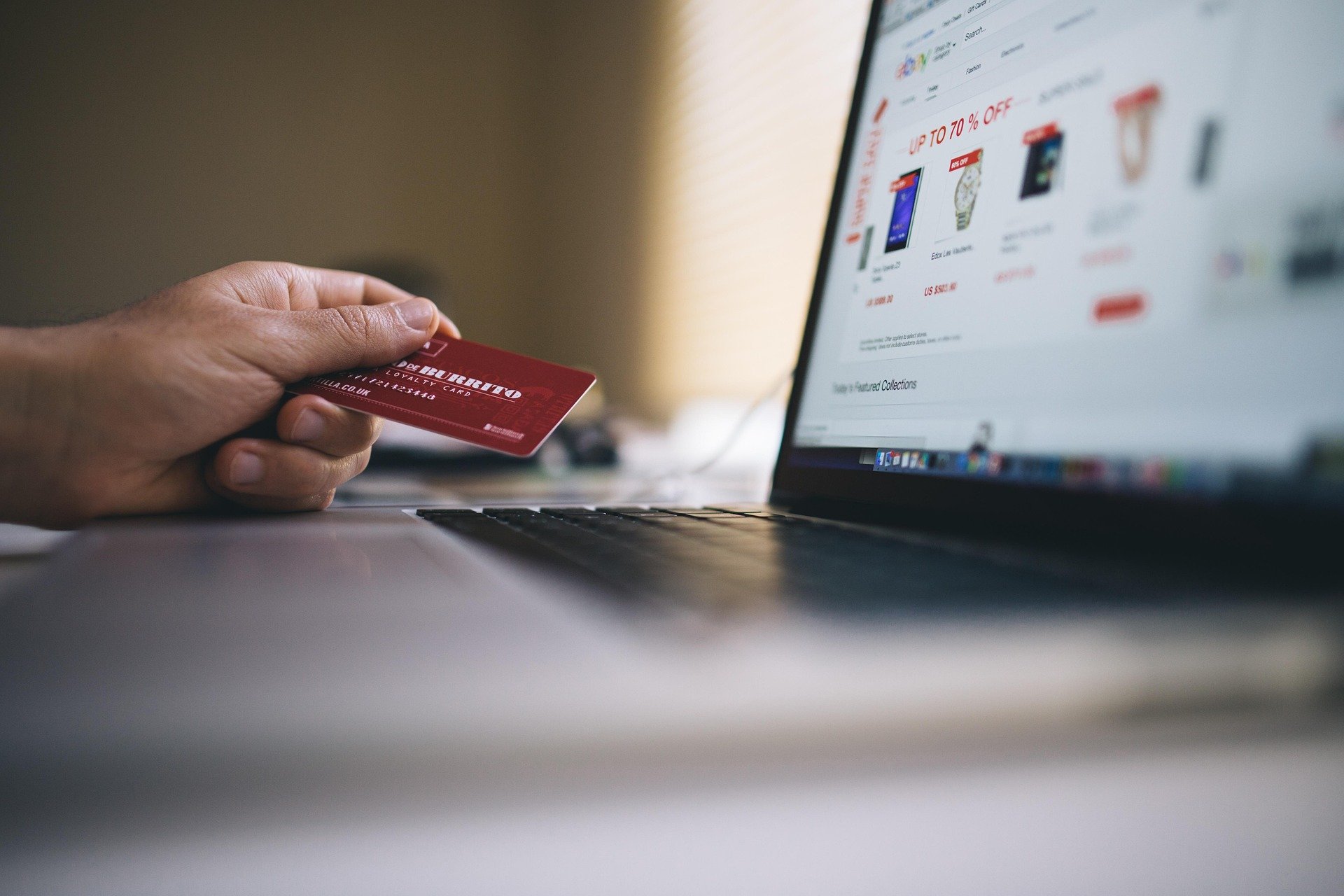 ecommerce-shopping-credit-card
