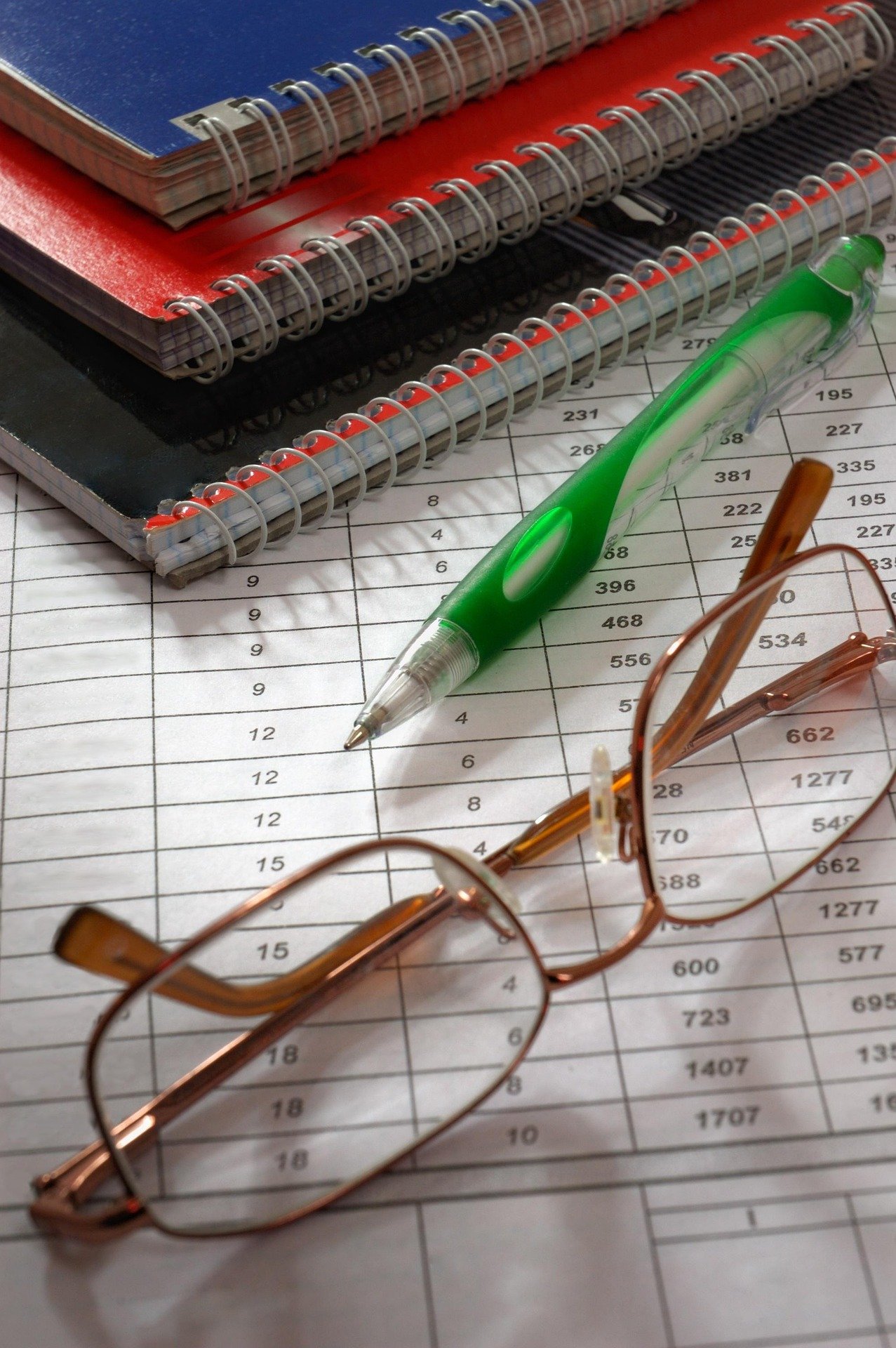 line-graph-earnings-future-pencil