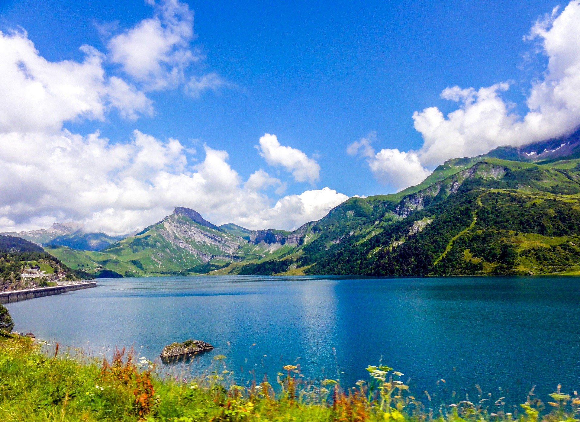 lake-blue-lake-alps-barage