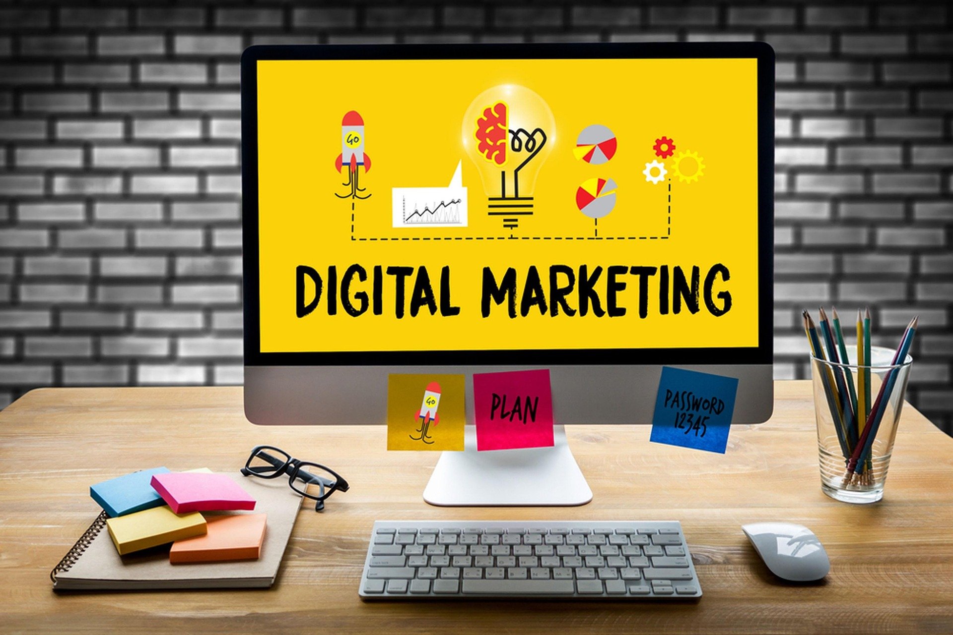 digital-marketing-computer-desk